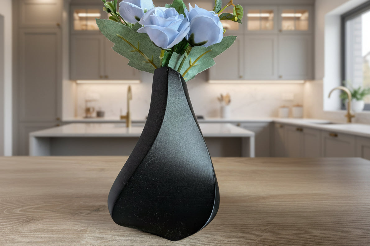 Kit 2 Vasi Moderni Bianco e Nero – Design Italiano per Fiori Artificiali