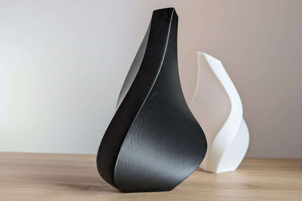 Kit 2 Vasi Moderni Bianco e Nero – Design Italiano per Fiori Artificiali